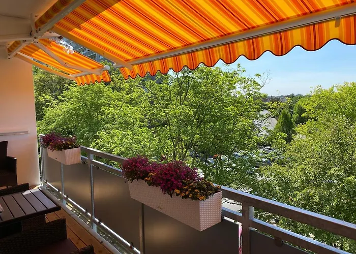 Apartment Mit Sonnenbalkon Und Netflix Im Zentrum
