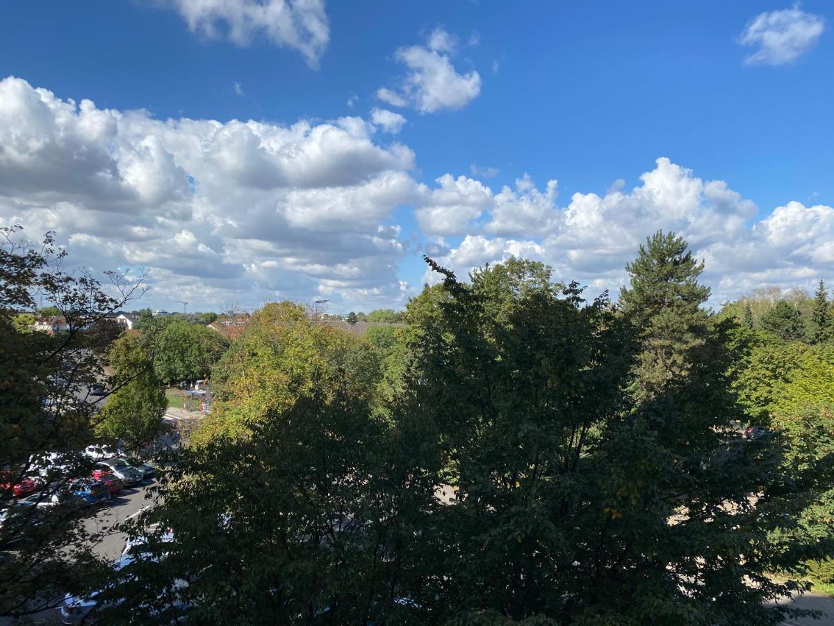 Mit Sonnenbalkon Und Netflix Im Zentrum Sankt Augustin